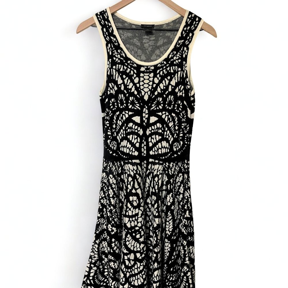 Ann Taylor Black Ivory Knit Fit & Flare Sleeveless Dress Women’s Size S